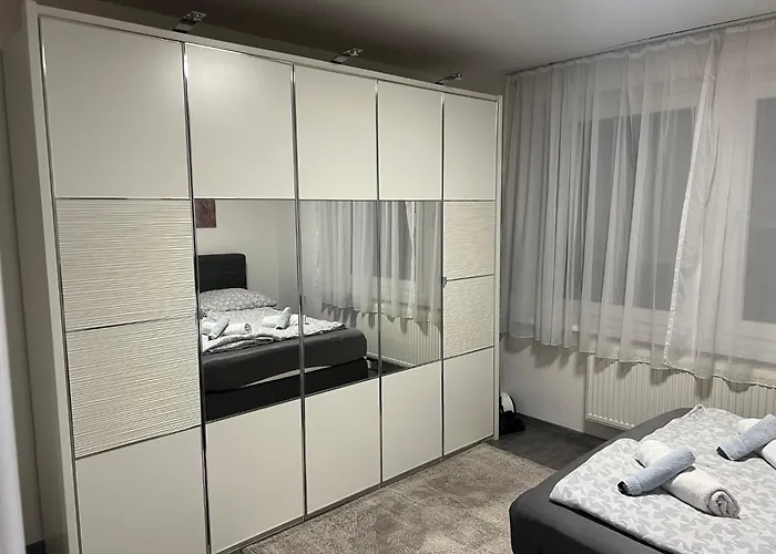 Oezkurt-1 פרידריכסהאפן